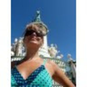 Meet your Posher, Corina